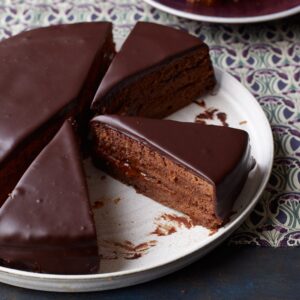 201205-xl-sacher-torte-2000