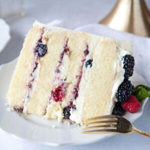 MIX berry chantilly cake